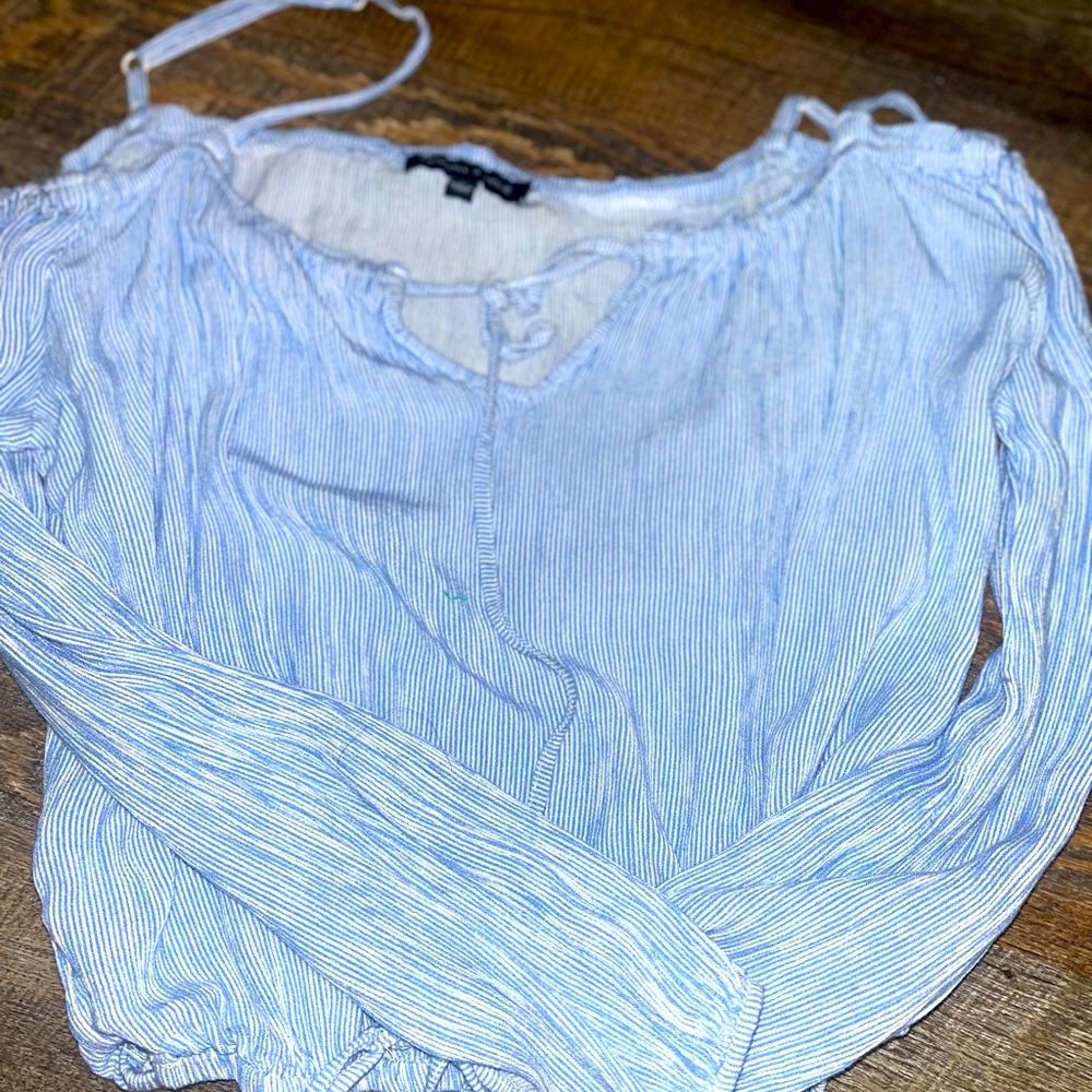 Kendall and Kylie blue top